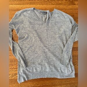 Vince Heather Gray V-Neck Thin Cashmere Sweater XXS